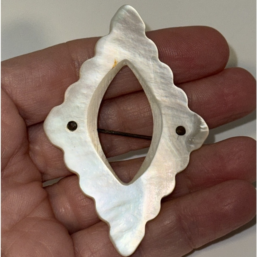 Vintage Victorian Style Carved Mother Of Pearl Shell Brooch Pin w C Clasp